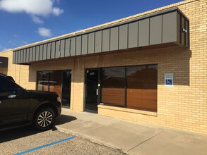 4502-4516 Englewood Ave, Lubbock, TX for lease Building Photo- Image 1 of 18