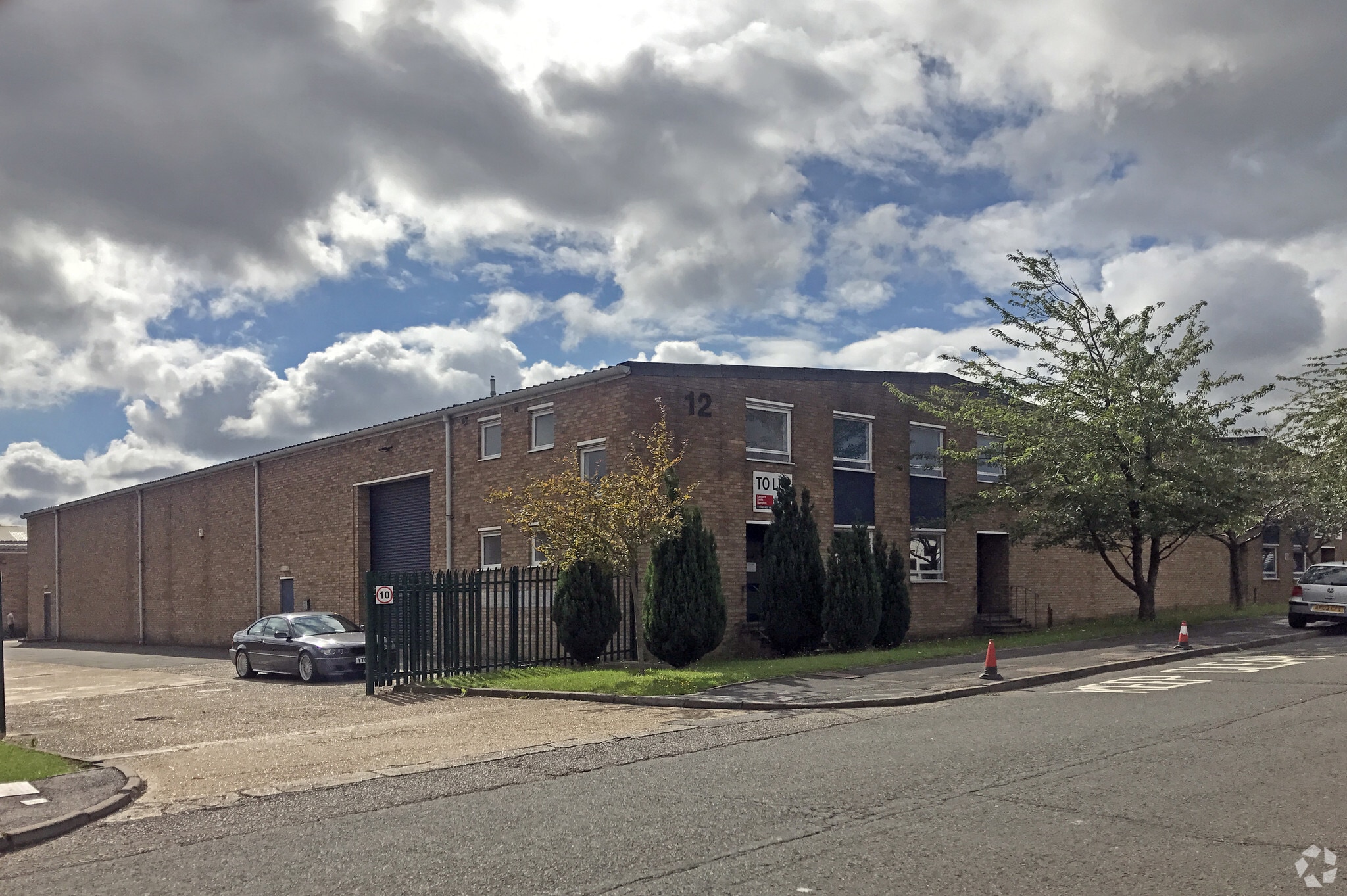 12 Bilton Way, Luton for sale Building Photo- Image 1 of 1