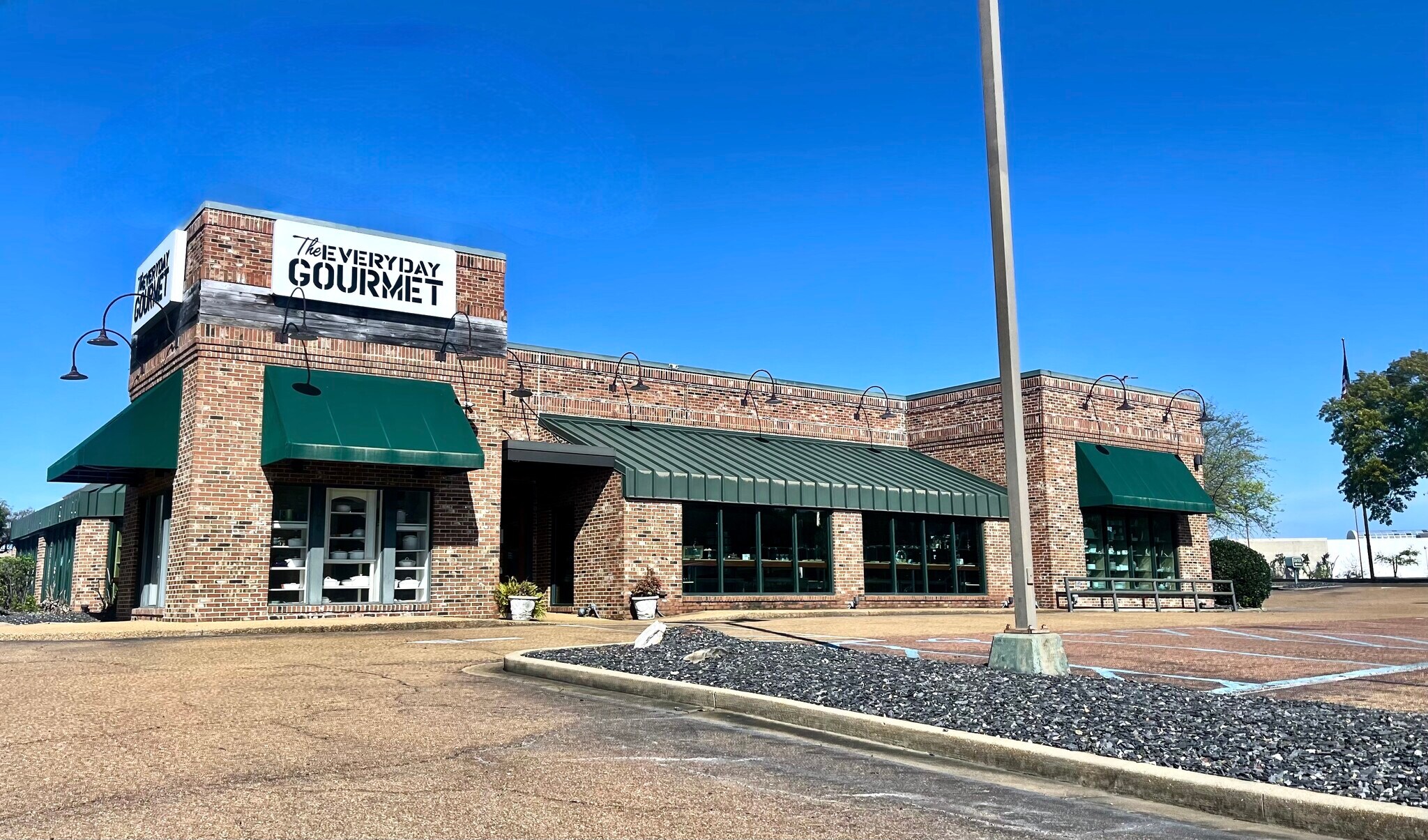 1270 E County Line Rd, Ridgeland, MS for sale Building Photo- Image 1 of 1