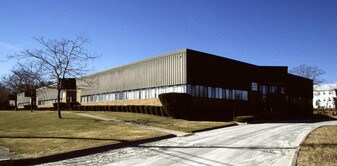 19 Norfolk Ave, Easton MA - Business Park