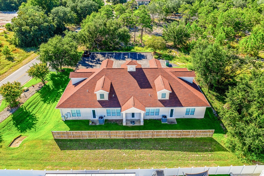 1288 Country Club Rd, Gulf Breeze, FL for sale - Building Photo - Image 2 of 17