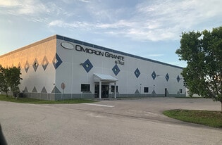 6150 Metro Plex Dr, Fort Myers FL - Warehouse