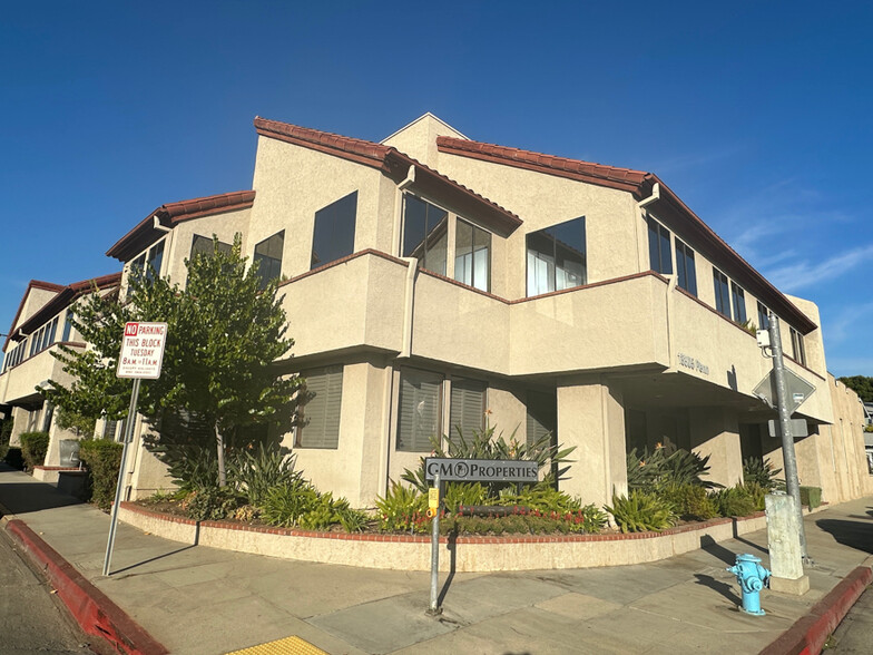 13305 Penn St, Whittier, CA for lease - Building Photo - Image 1 of 4