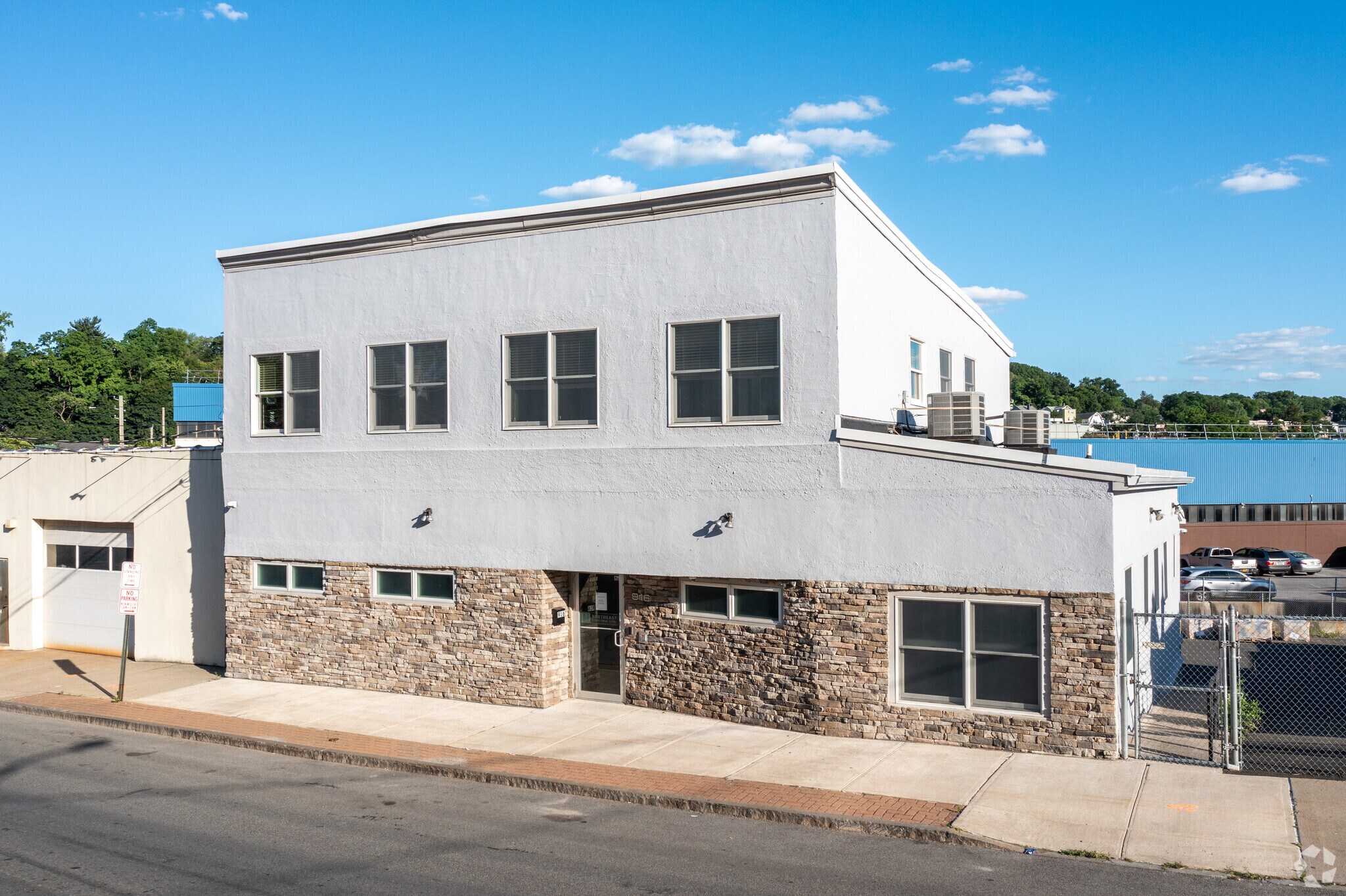 916 Old Nepperhan Ave, Yonkers, NY for sale Primary Photo- Image 1 of 1