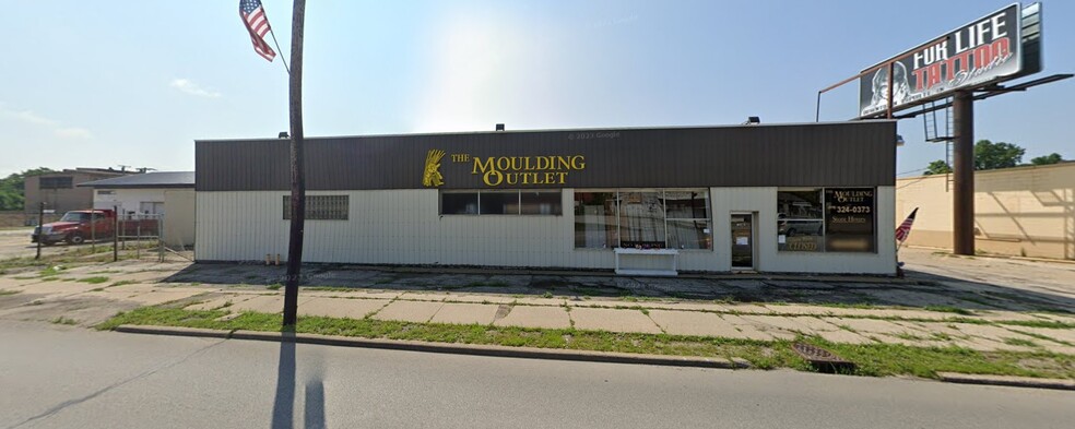 720 E Lincolnway, Laporte, IN for sale - Building Photo - Image 1 of 1