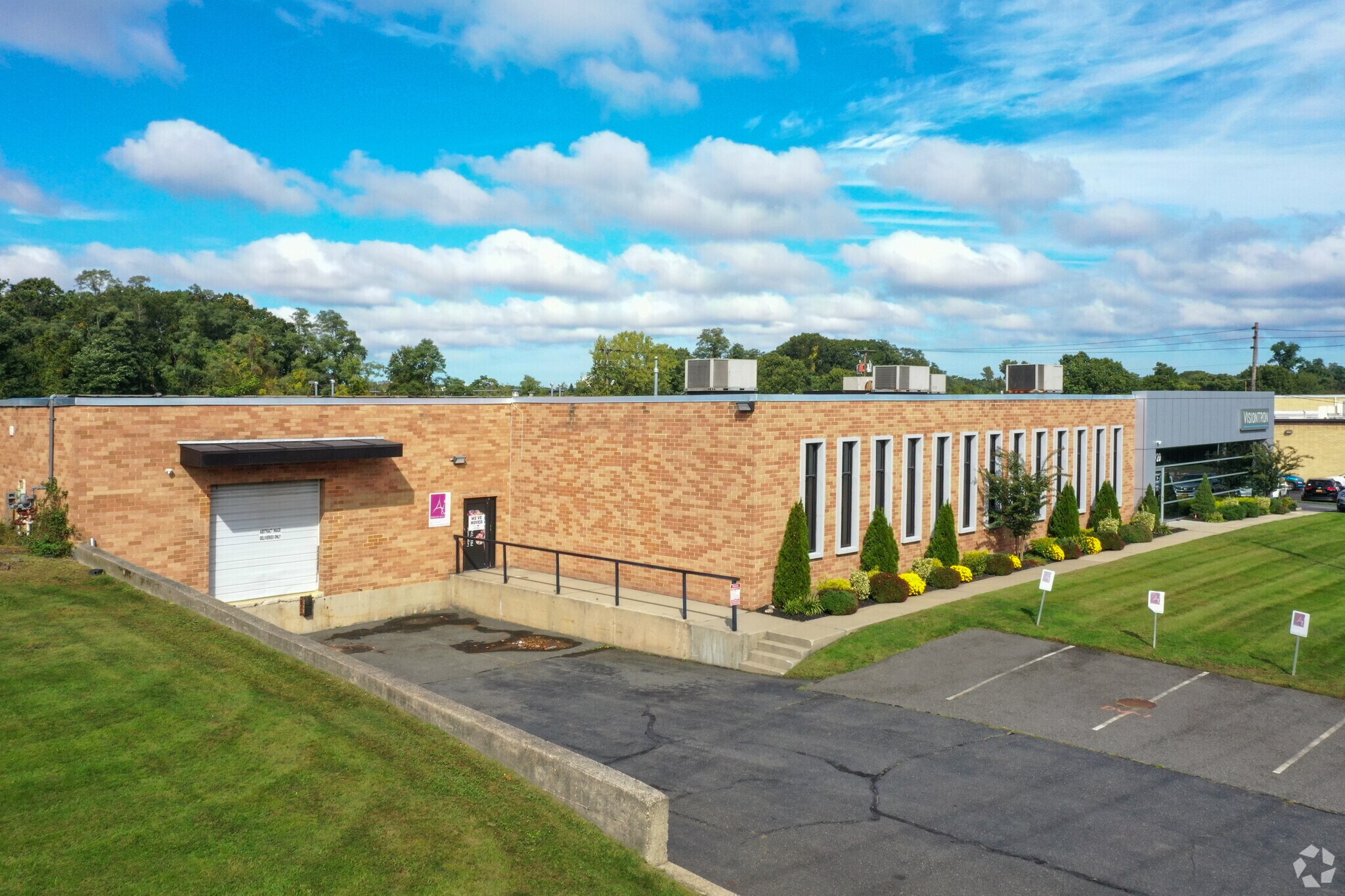 720 Old Willets Path, Hauppauge, NY for sale Building Photo- Image 1 of 1