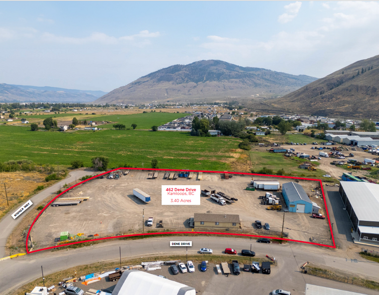 462 Dene Dr, Kamloops, BC for sale - Primary Photo - Image 1 of 1