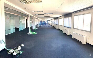 Office in San Fernando de Henares, Madrid for lease Interior Photo- Image 2 of 7