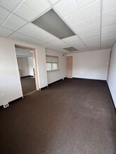 35 Salem Church Rd, Newark, DE for lease Interior Photo- Image 2 of 4