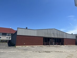 6721 E Admiral Pl, Tulsa, OK for lease Building Photo- Image 1 of 7