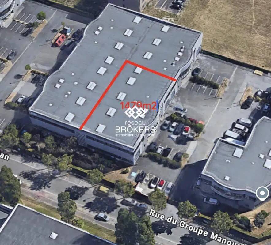 Industrial in Élancourt for lease Building Photo- Image 1 of 7