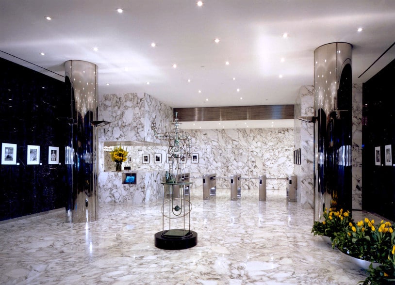 1350 Avenue of the Americas, New York, NY for lease - Lobby - Image 2 of 12