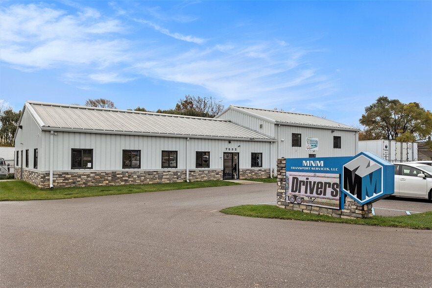 7532 Clyde Park Ave SW, Byron Center, MI for sale - Building Photo - Image 3 of 29