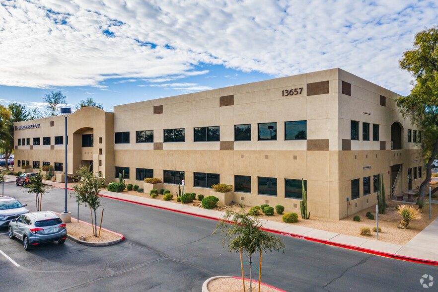 13657 W McDowell Rd, Goodyear, AZ for lease - Building Photo - Image 1 of 4