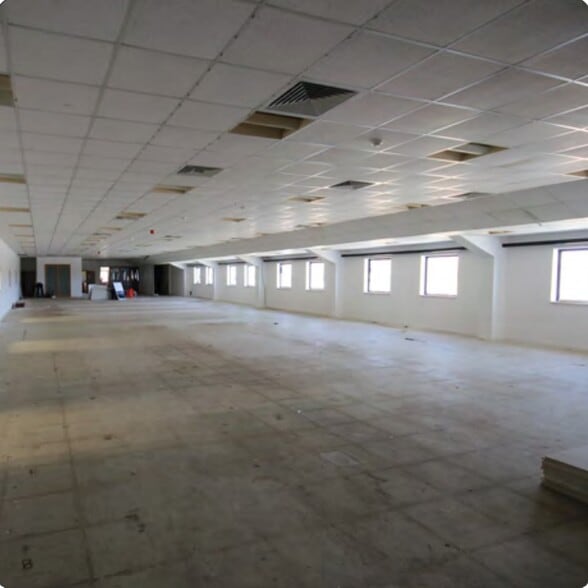 Leigh Rd, Ramsgate for lease - Interior Photo - Image 3 of 4