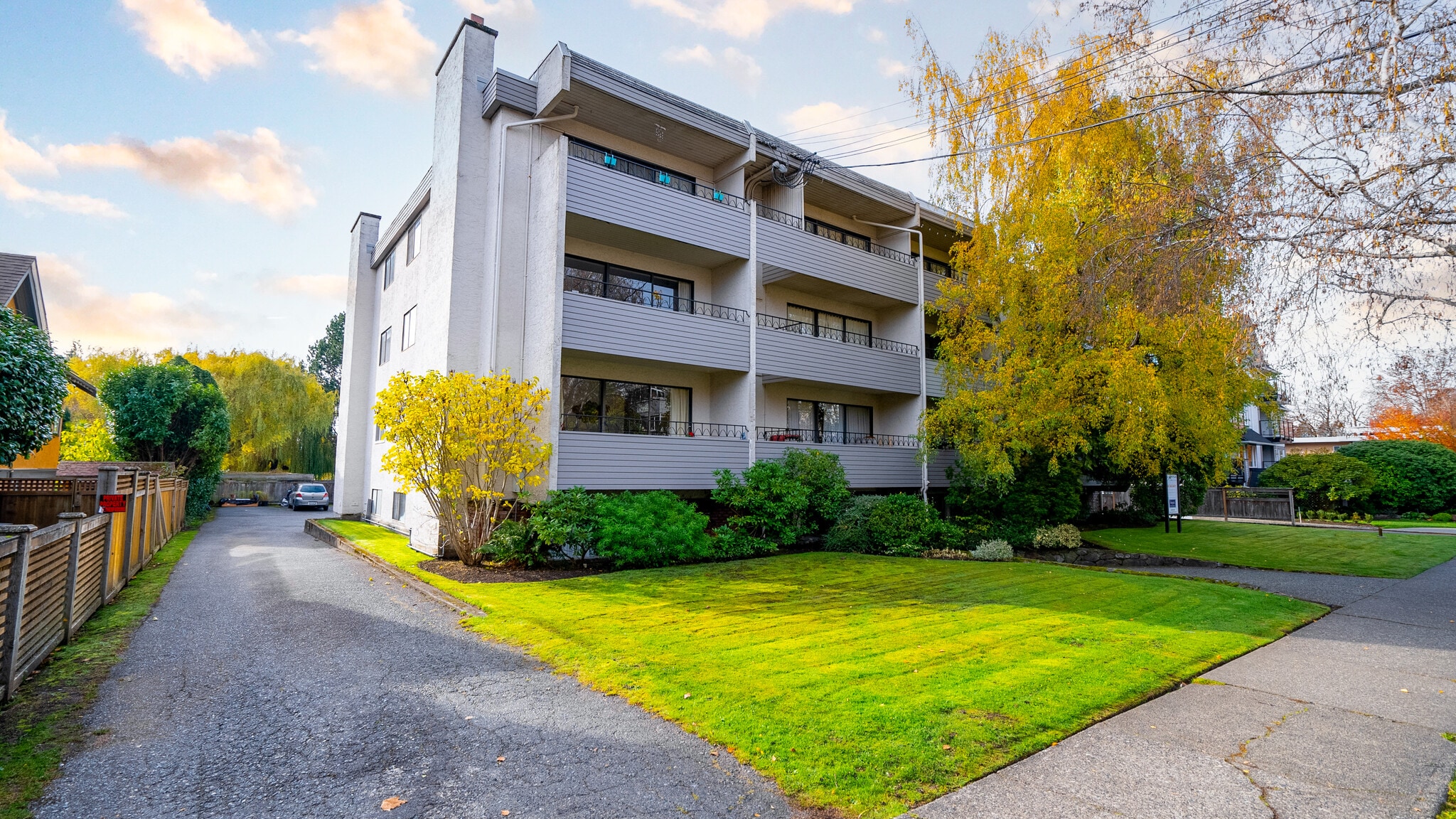 1125 Oscar St, Victoria, BC for sale Building Photo- Image 1 of 1