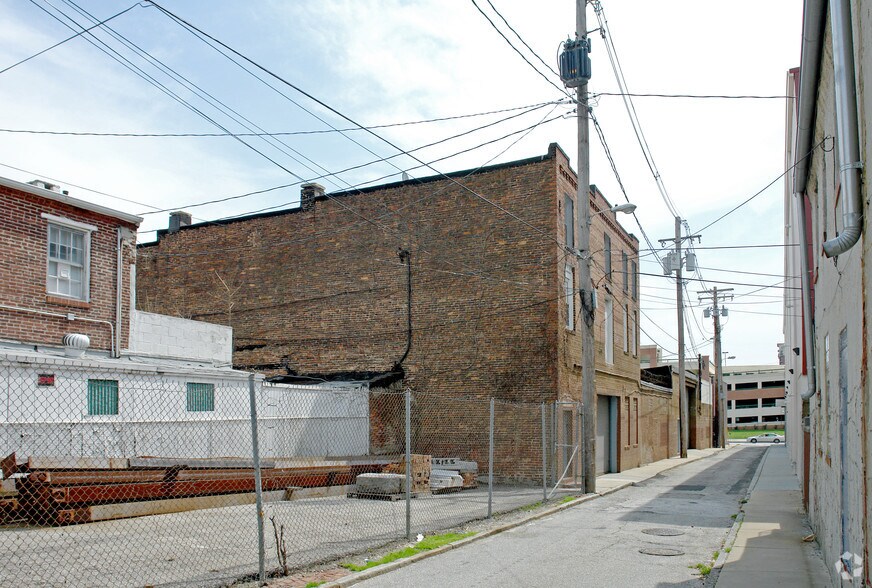 409 S Spring St, Baltimore, MD for sale - Primary Photo - Image 1 of 1