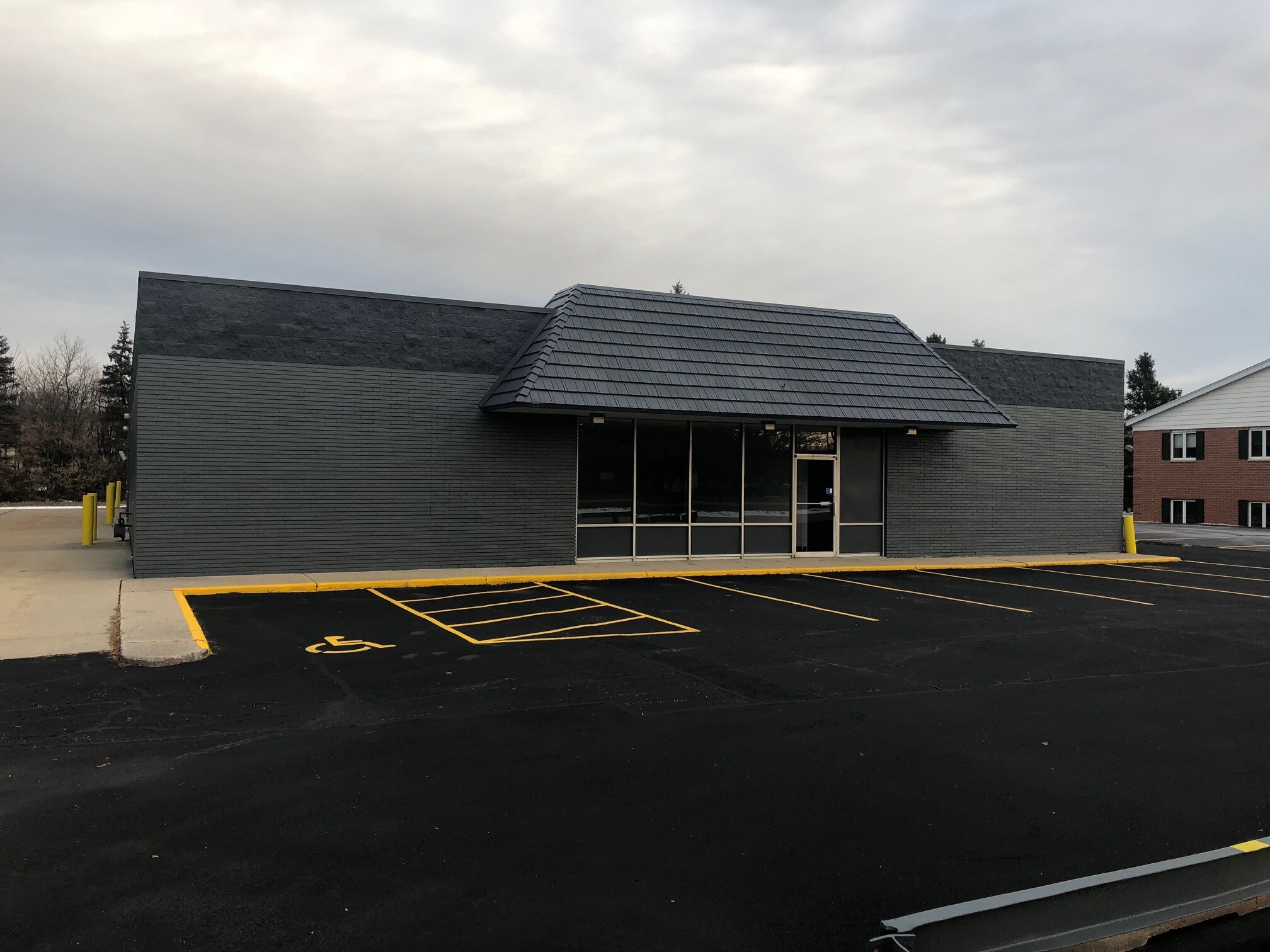 14680 W Greenfield Ave, Brookfield, WI for sale Building Photo- Image 1 of 1