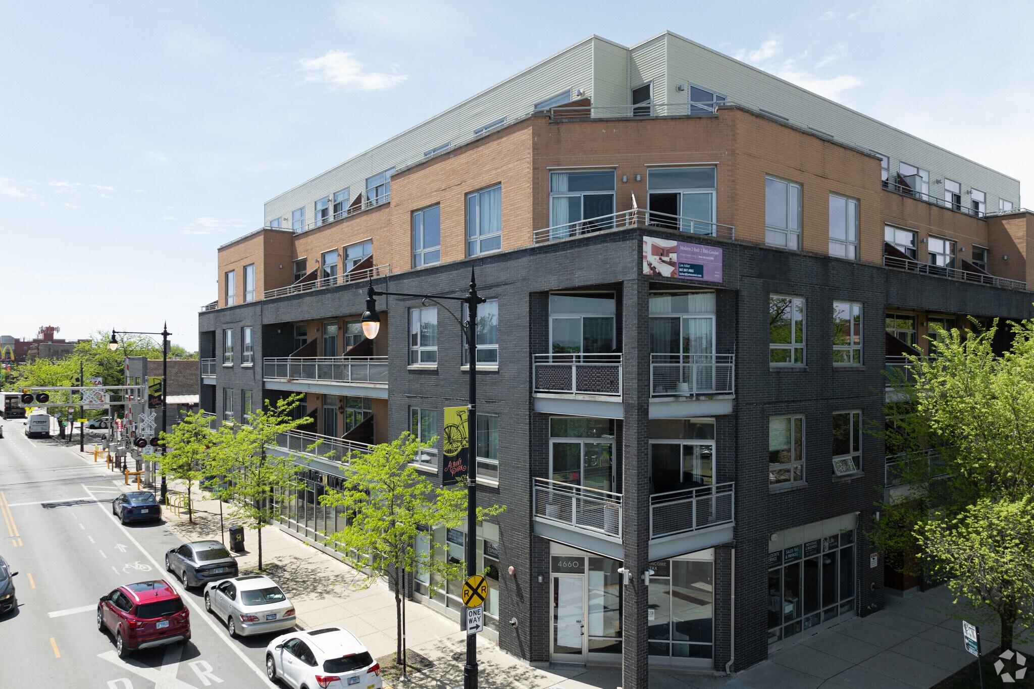 3201 W Leland Ave, Chicago, IL for sale Primary Photo- Image 1 of 1