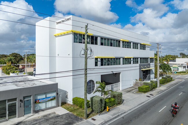 More details for 2200 SW 67th Ave, Miami, FL - Office for Sale