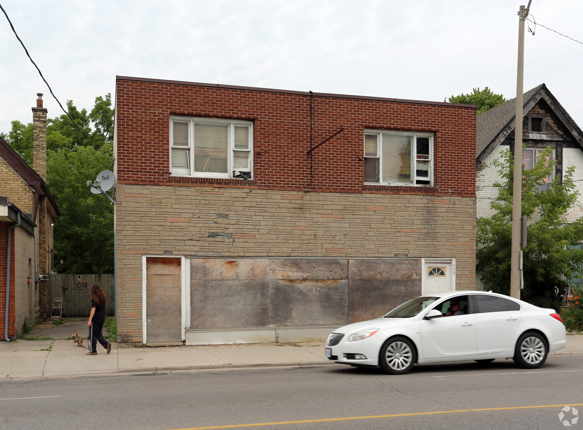 1042 Dundas St, London, ON for sale Primary Photo- Image 1 of 3