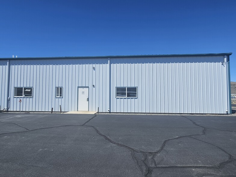 48 Carry Way, Mound House, NV for lease - Building Photo - Image 2 of 6