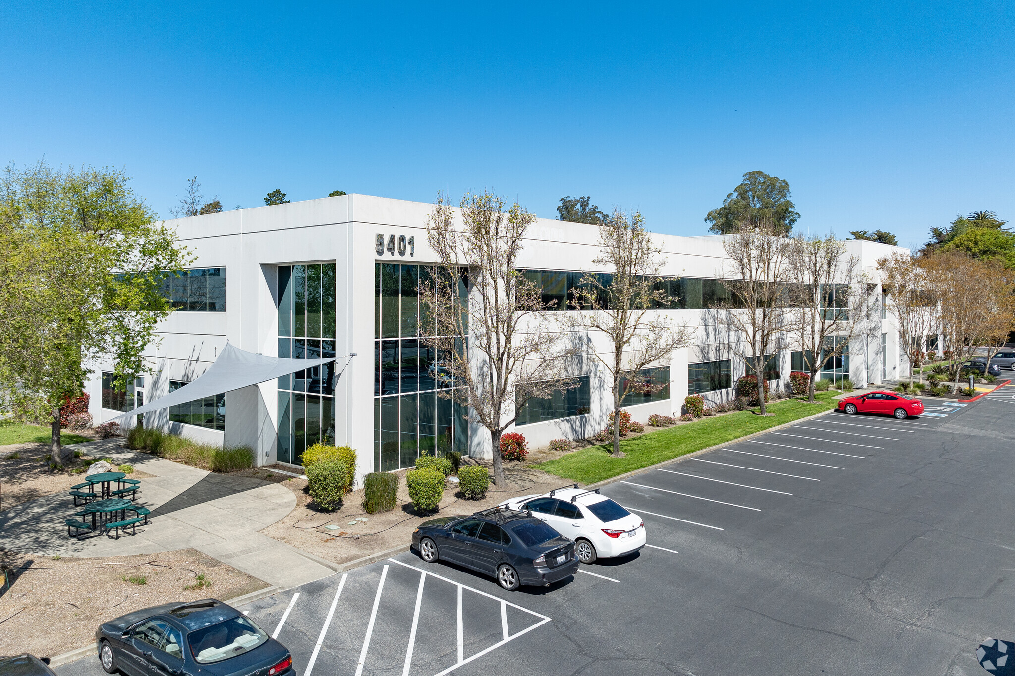 5401 Old Redwood Hwy, Petaluma, CA for lease Building Photo- Image 1 of 11