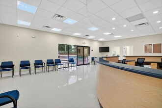 260-268 Mohawk Rd, Clermont, FL for lease Interior Photo- Image 2 of 23