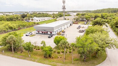 14240-14250 Jetport Loop W, Fort Myers, FL for lease Building Photo- Image 1 of 8