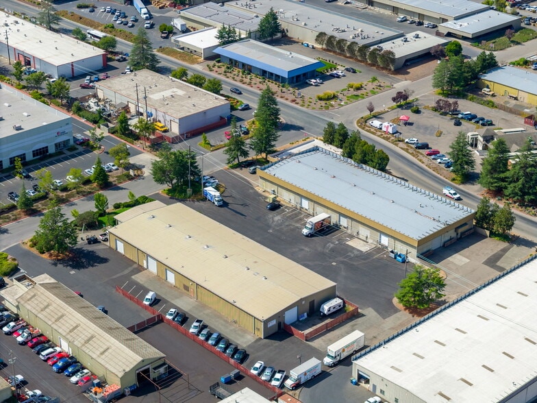 285 Sutton Pl, Santa Rosa, CA for sale - Building Photo - Image 3 of 5