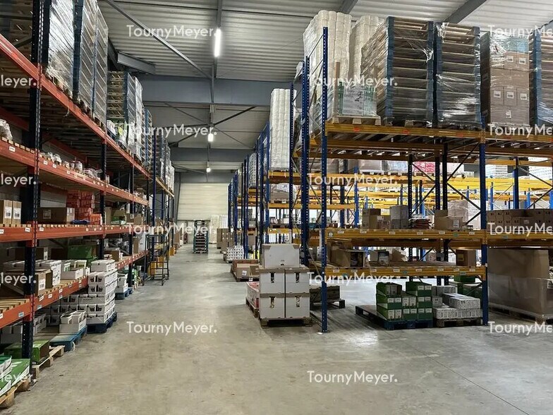 Flex in Saint-Herblain for lease - Interior Photo - Image 3 of 7