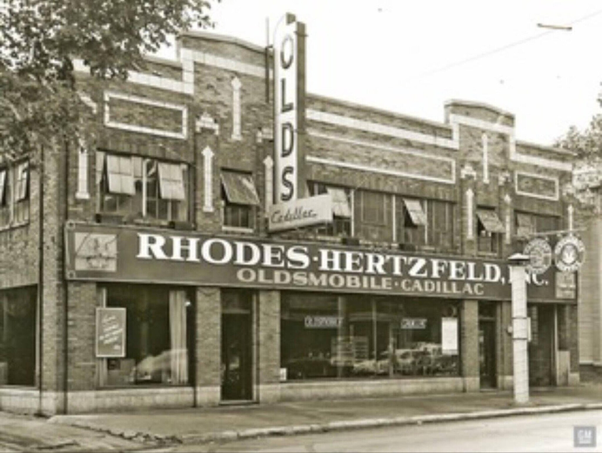 213 E Washington St, Muncie, IN for sale Building Photo- Image 1 of 1