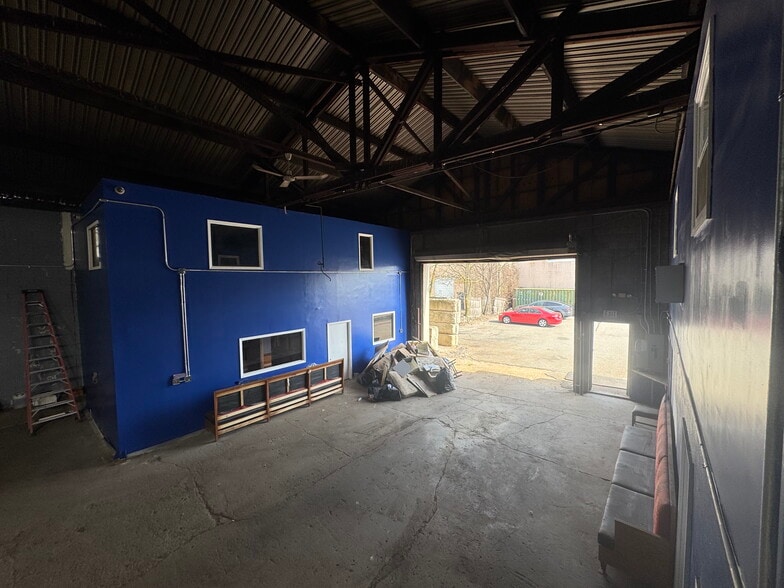 349 Union Ave, Westbury, NY for sale - Building Photo - Image 2 of 15