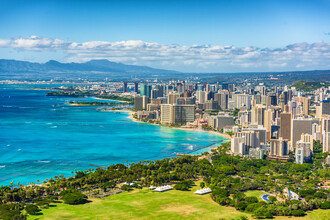 353 Royal Hawaiian Ave, Honolulu, HI - aerial  map view