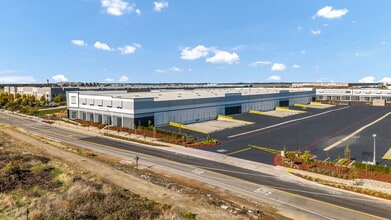 Skyking & Metro Air Pky, Sacramento, CA for lease Interior Photo- Image 1 of 5