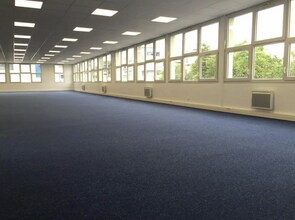 Office in Montreuil for lease Building Photo- Image 2 of 9