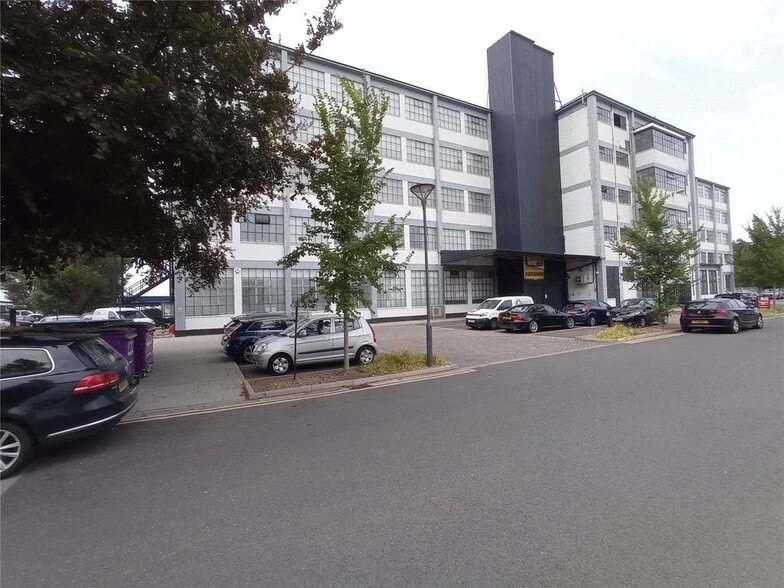 Princess Margaret Rd, Tilbury for lease - Building Photo - Image 2 of 21