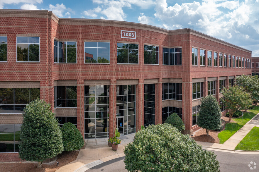 1500 Perimeter Park Dr, Morrisville, NC for lease - Building Photo - Image 2 of 13