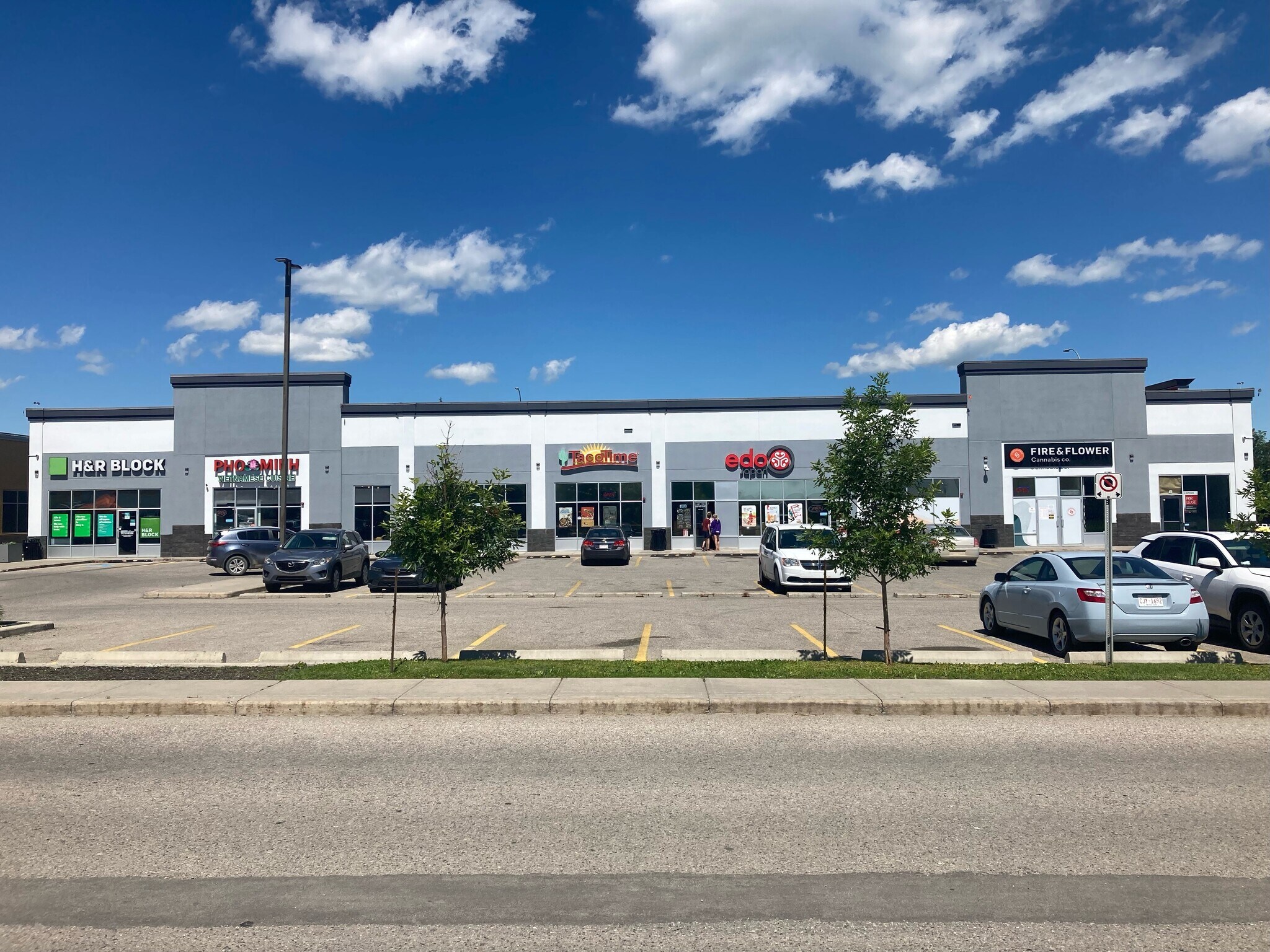800 Pine Rd, Strathmore, AB for sale Building Photo- Image 1 of 1