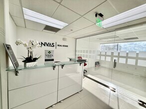 2100 Ponce De Leon Blvd, Coral Gables, FL for lease Interior Photo- Image 2 of 7