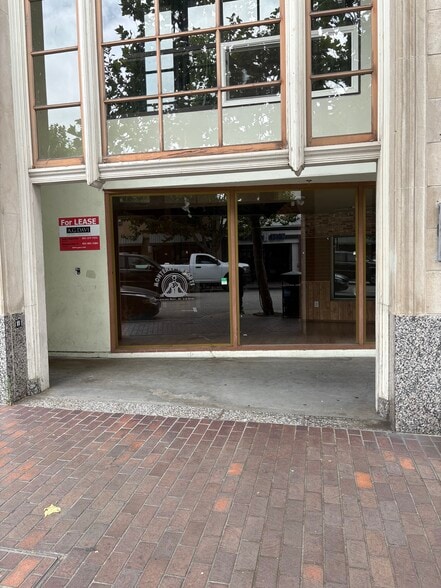 482 Alvarado St, Monterey, CA for lease - Building Photo - Image 2 of 18