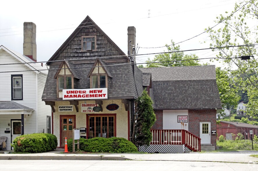 821 W Main St, Carnegie, PA 15106