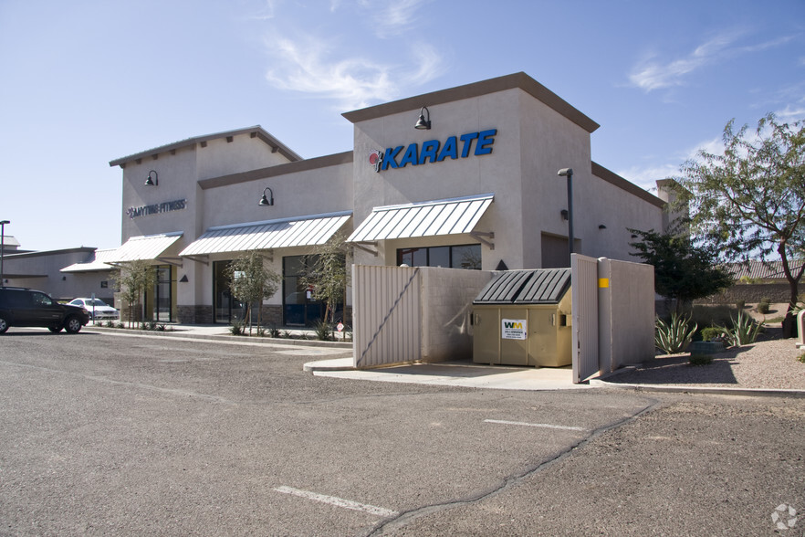 4720 E Queen Creek Rd, Gilbert, AZ for lease - Building Photo - Image 3 of 4