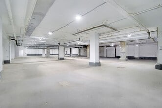 4670 Rue d'Iberville, Montréal, QC for lease Interior Photo- Image 2 of 5