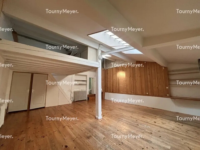 Office in Toulouse for lease - Building Photo - Image 2 of 5