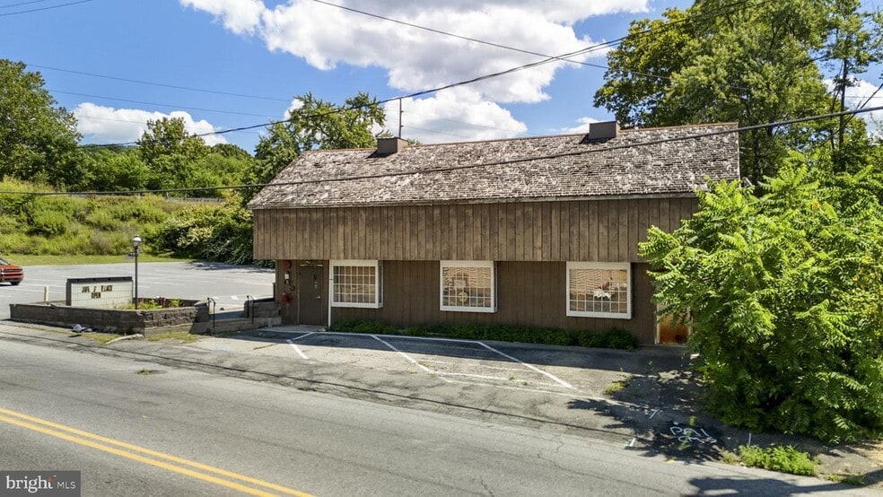 5 Spring Valley Rd, Reading, PA for sale - Building Photo - Image 3 of 31