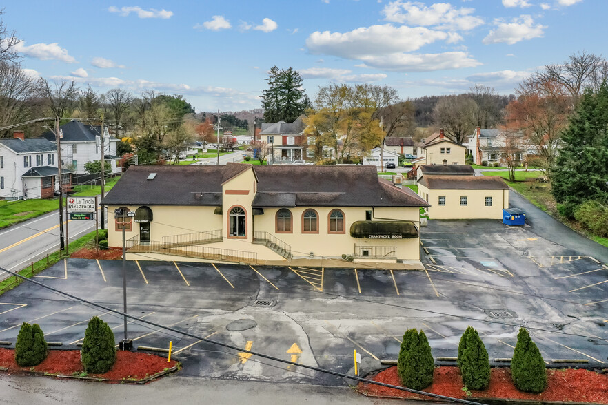 400 S Center Ave, New Stanton, PA for sale - Building Photo - Image 1 of 1