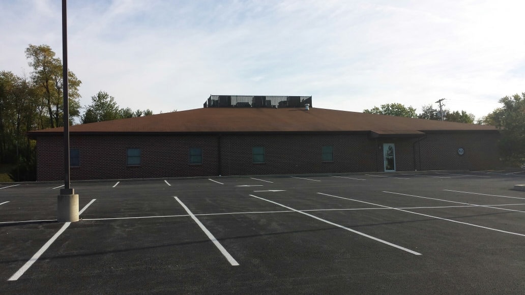 8002 Bretz Dr, Harrisburg, PA for sale Primary Photo- Image 1 of 2