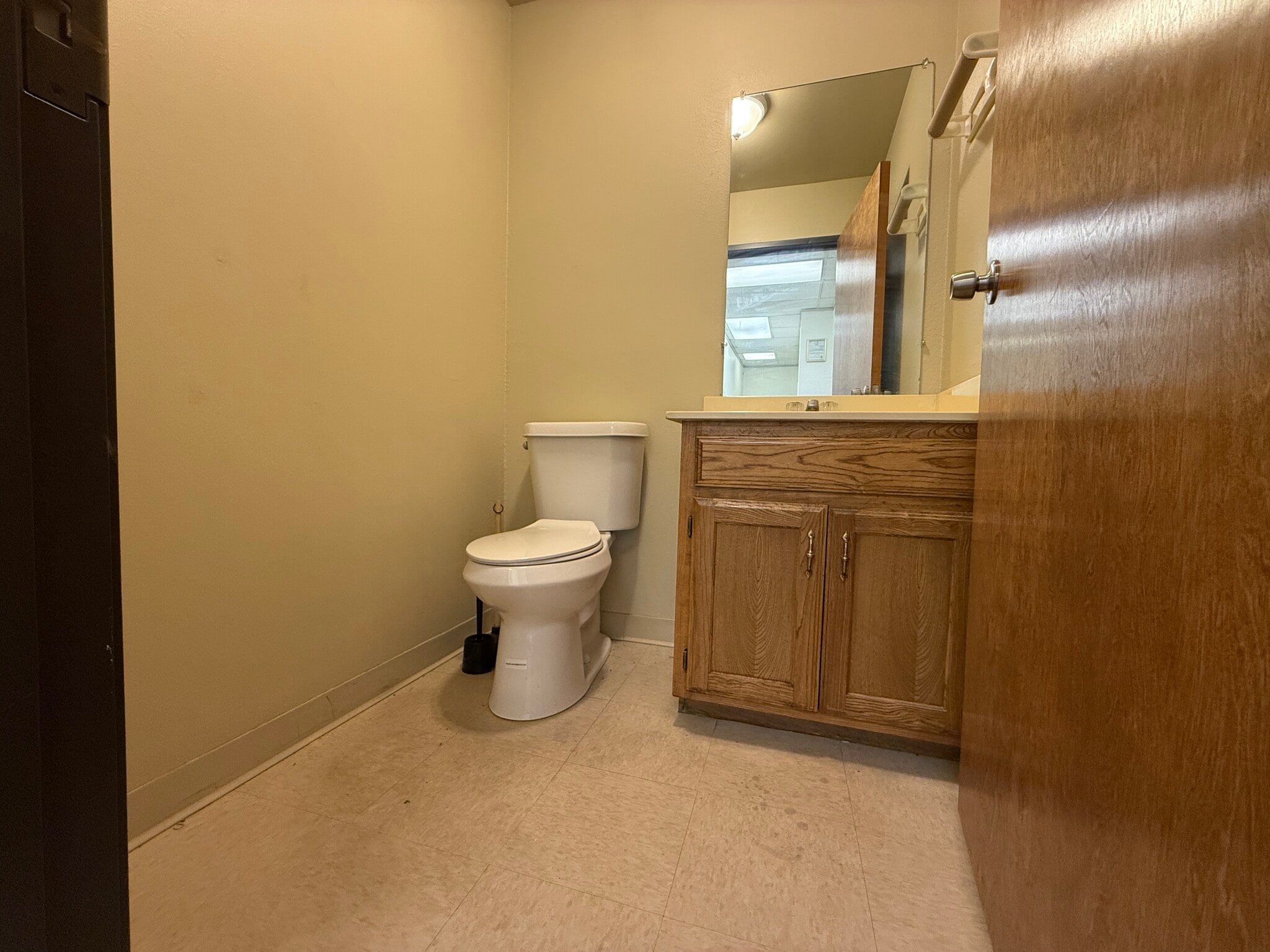 614 S Edmonds Ln, Lewisville, TX for lease Building Photo- Image 1 of 10