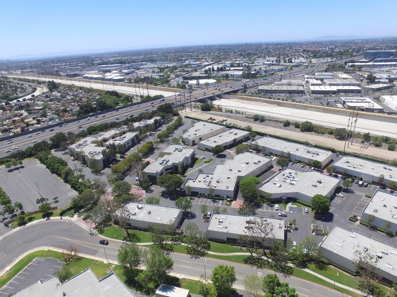 3505 Cadillac Ave, Costa Mesa, CA for sale - Building Photo - Image 1 of 1